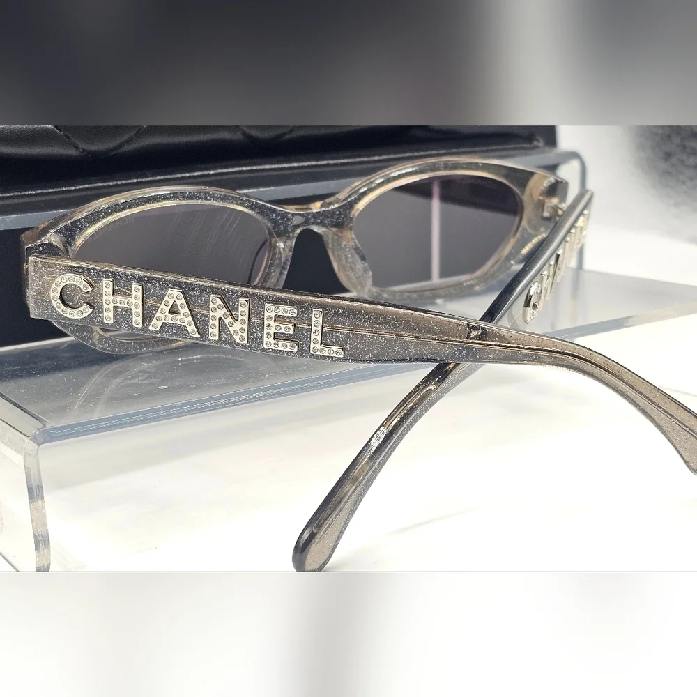 CHANEL RECTANGLE 71280A s1746 Silver Trendy Sunglasses Y2K